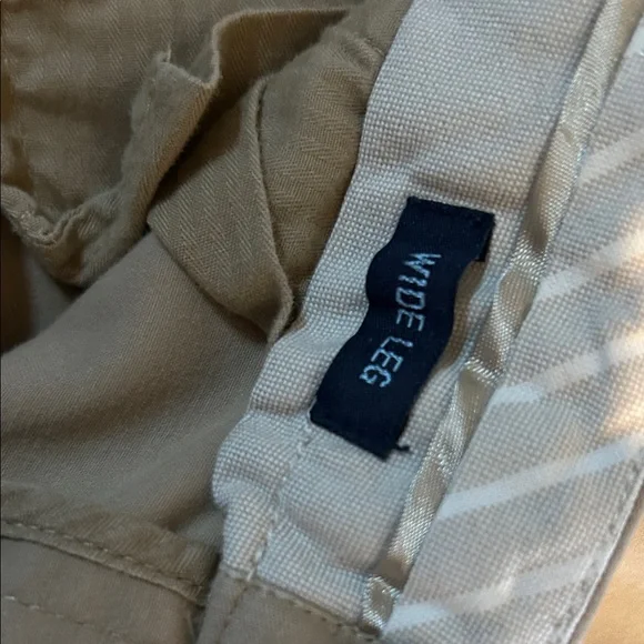 GAP Women's Khaki Chinos - Picture 6 of 12